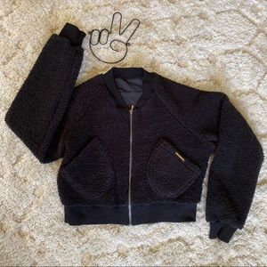 Gymshark x Whitney Reversible Jacket - Black